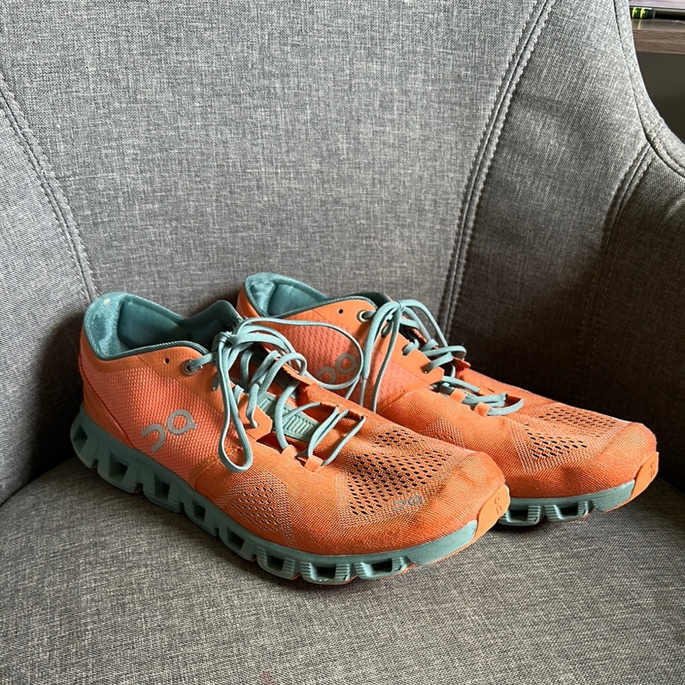 On Running Cloud Mens Shoe